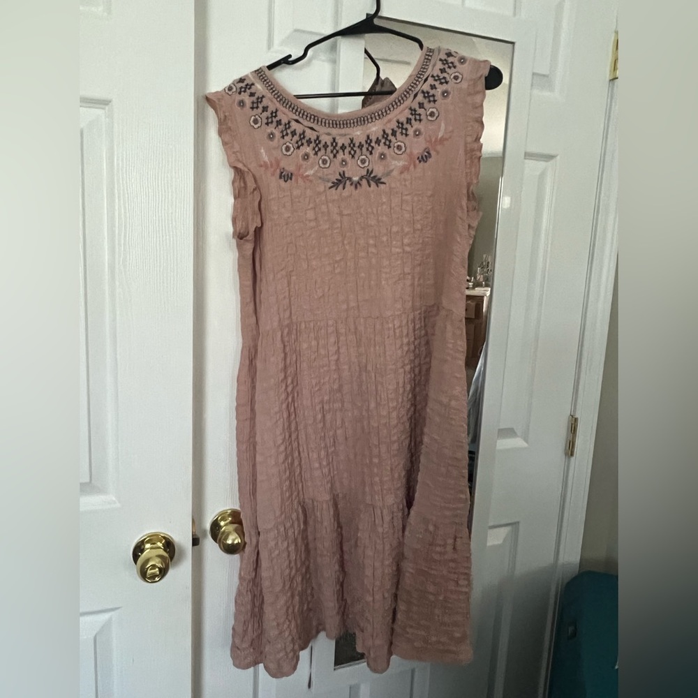 Sleeveless dress, light, flowy fabric